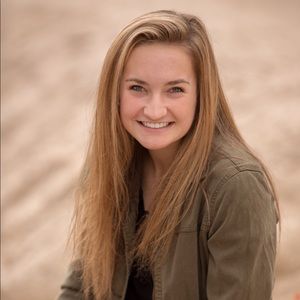 Meet your Posher, Brooke